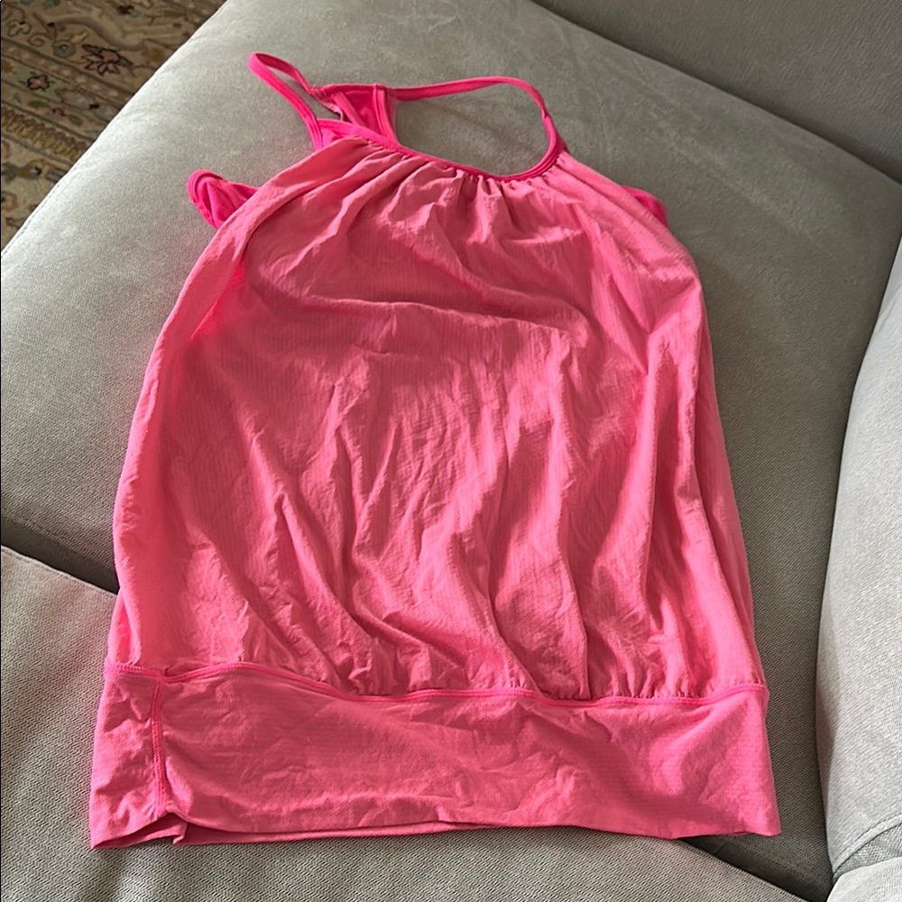 🩷 Lululemon tank with attached sports bra 🩷 VGUC SZ 10